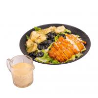 سالاد سزار با فیله مرغ سوخاری