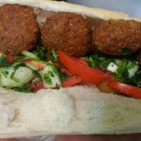 ساندویچ فلافل ترش
