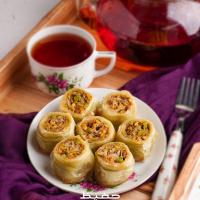 باقلوا کاخ پسته ای