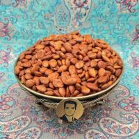 هسته زردآلو بوداده