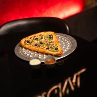 پیتزا بلونیا مثلثی