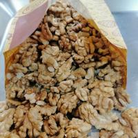 مغز گردو آذر شهر دست چین درجه یک ۵۰۰ گرم