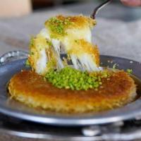 کنافه با سرشیر