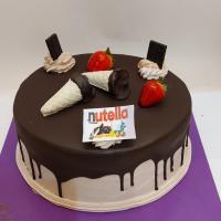 کیک نوتلا سایز سه