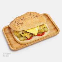 ساندویچ مرغ و پنیر گودا