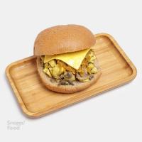 ساندویچ پنینی مرغ و قارچ