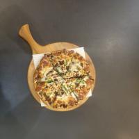 پیتزا گوشت و قارچ آمریکایی