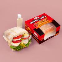 ساندویچ سینه مرغ اسپایسی دهکده پروتئین