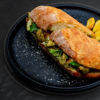 پنینی مرغ پستو