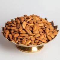 مغز بادام خام خارجی