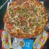 پیتزا قارچ و پنیر یک نفره آمریکایی