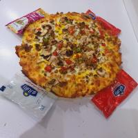 پیتزا گوشت و قارچ آمریکایی یک نفره