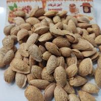 بادام کاغذی خارجی خام