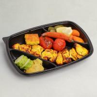 خوراک جوجه کباب سینه (۳۰۰ گرمی)