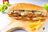 ساندویچ فیله مرغ (نان باگت)