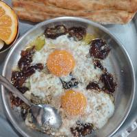 نیمرو خرما با کره باکنجد