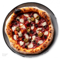 پیتزا پپرونی ناپولیتن