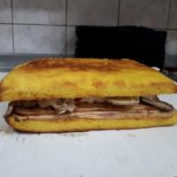 ساندویچ تی کاسا (نان مخصوص)