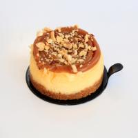 چیز کیک نیویورکی کارامل و فندق