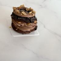 پاریس برست شکلات و بادام زمینی 