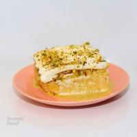 کیک شیر پسته