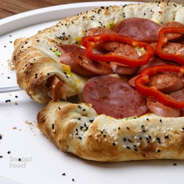 پیتزا استافد کراست بوگاتی