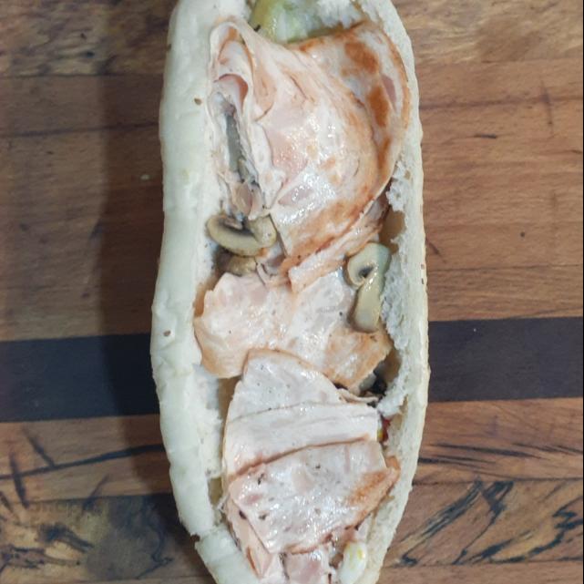 ساندویچ ژامبون تنوری مرغ 