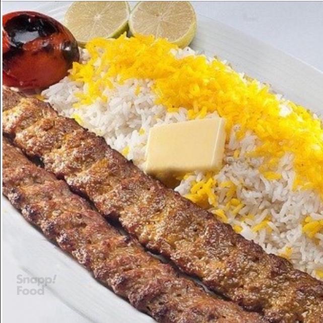 چلو کباب کوبیده (دو سیخ)