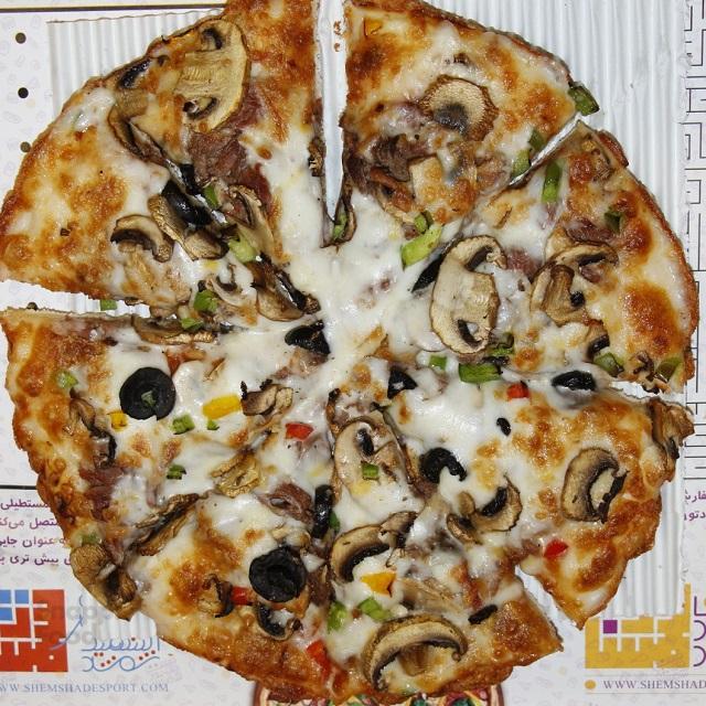 پیتزا رست بیف 