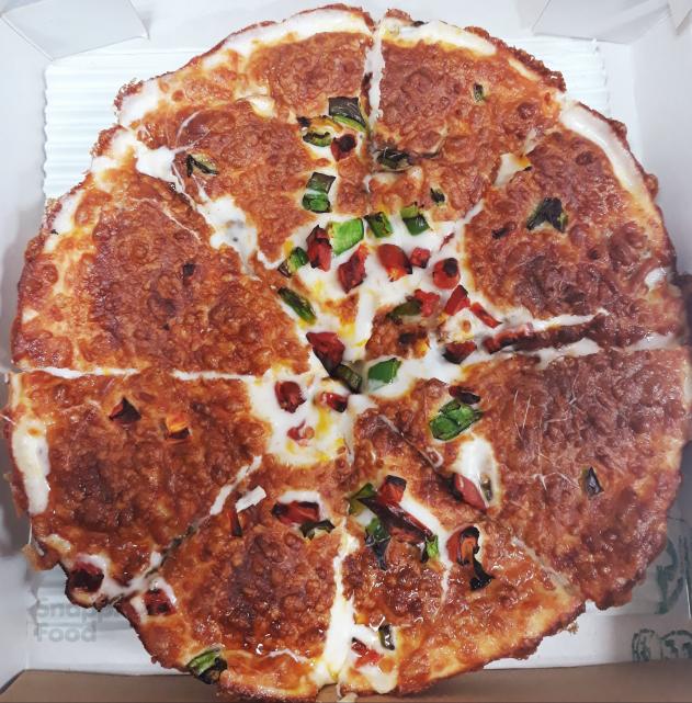 پیتزا مرغ و قارچ ویژه