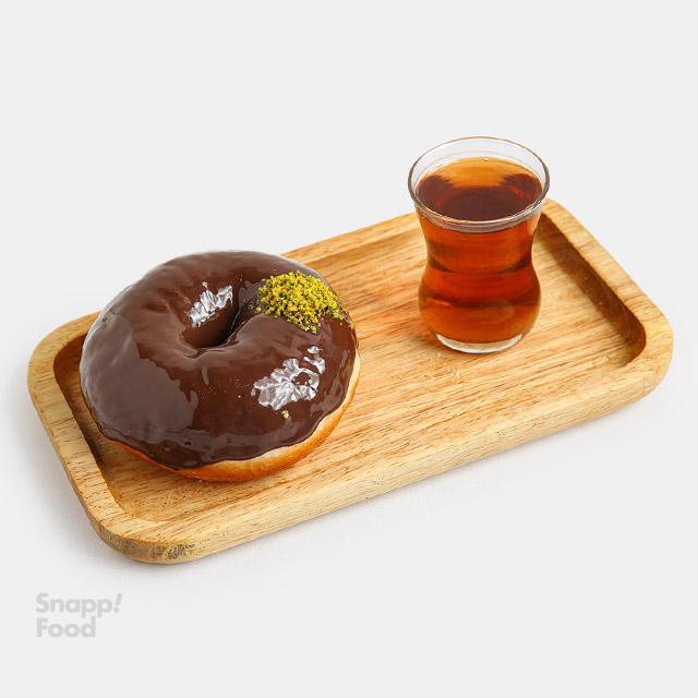 کیک دونات با روکش شکلاتی