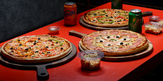 پیتزا و سوخاری کیلویی قلب