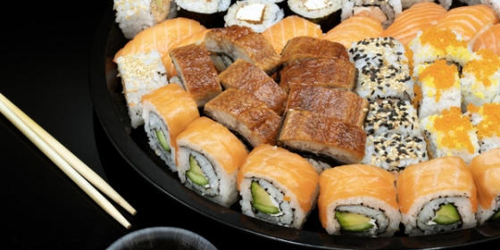 رستوران ژاپنی سینی سوشی