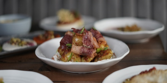 مجموعه غذایی چارمان