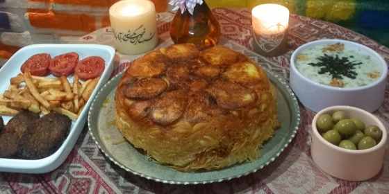 کافه رستوران ملکه کیک ها